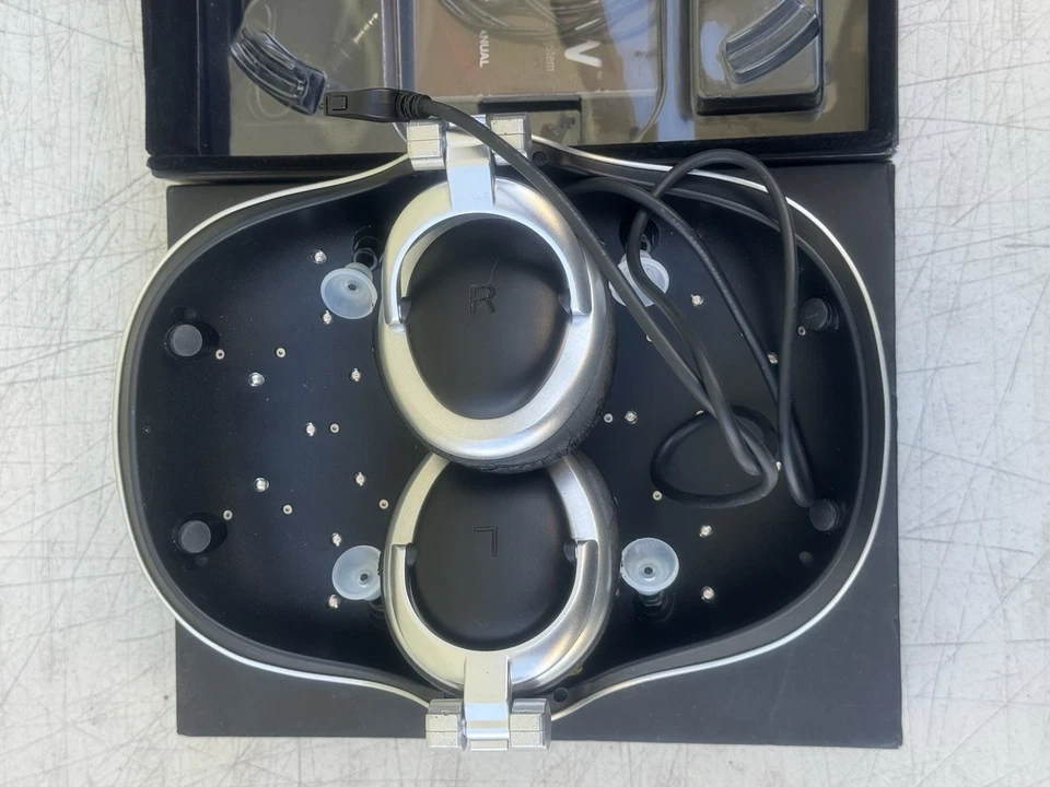 Sistema de crecimiento del cabello láser iGrow - con control remoto y cargador - Leer descripción Foto 2 de 4