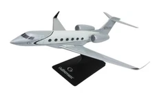 PacMin Gulfstream Aerospace G500 Business Desk Top Display Model 1/72 Airplane