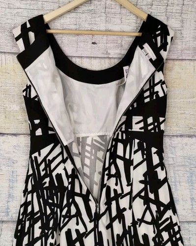 London Times Ladies Sleeveless Black & White Dress - Size 10 NWT Hard to Find - Picture 10 of 21