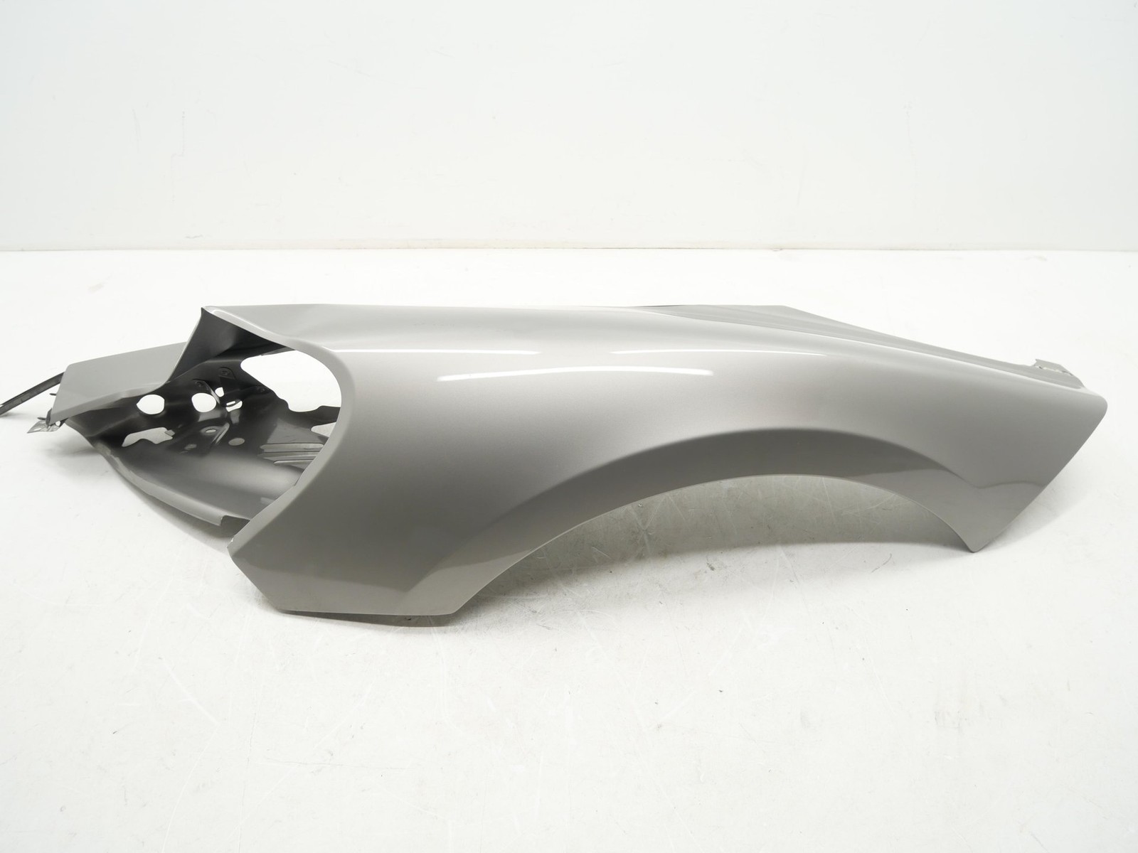 Used Front Driver Fender Left LH 2016-2021 McLaren 570s Blade Silver NOTE* OEM