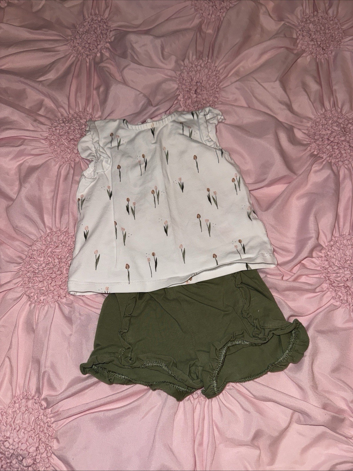 Firsts By Petit Lem Baby Girl 2pc Outfit 6M Tulip Pattern W/ Green Shorts