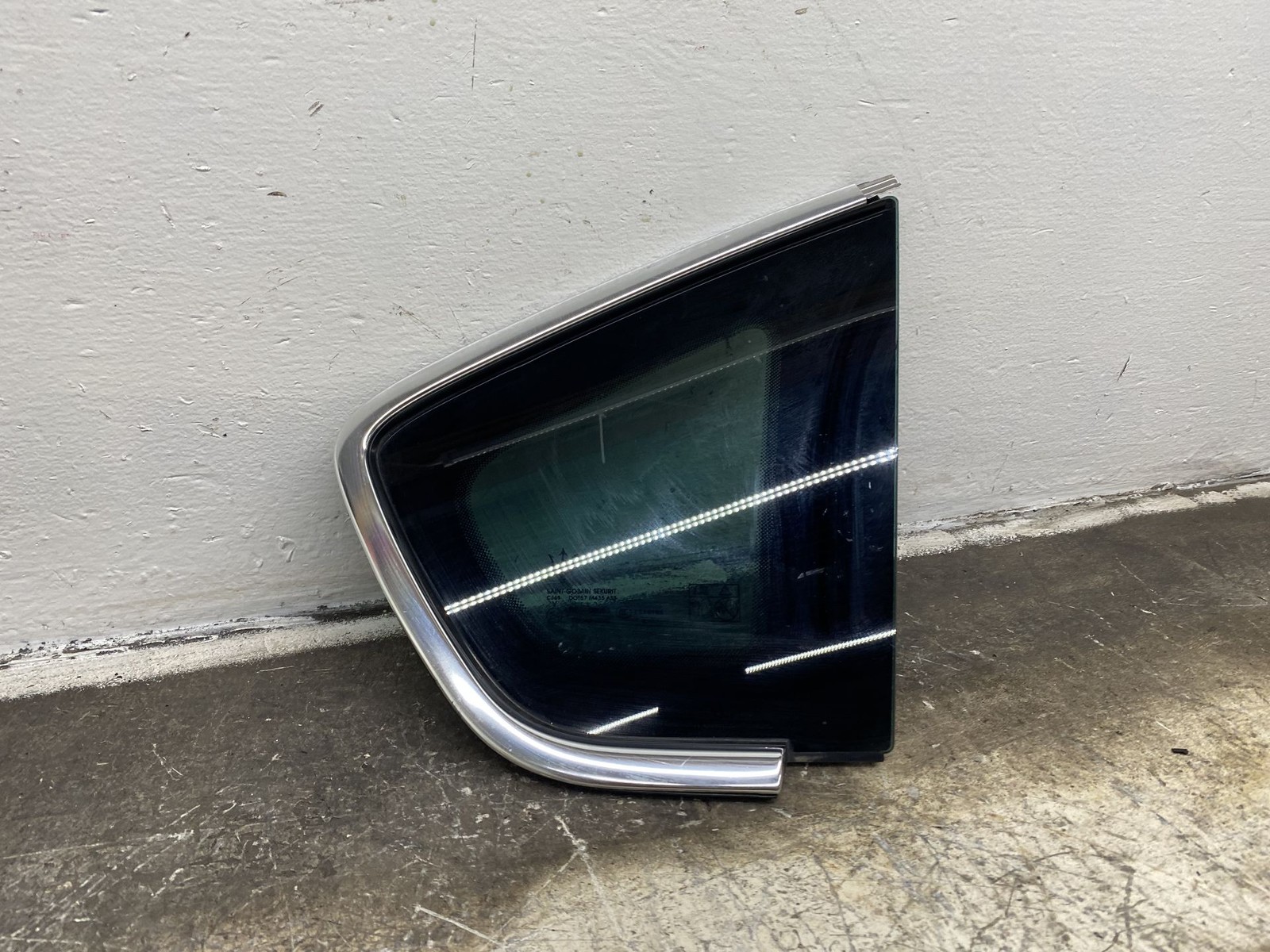 Maserati Levante 2017-2022 REAR+RIGHT Quarter glass