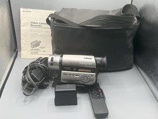 Sony Handycam CCD-TR940 Hi8 Camcorder 25x Optical 72x Digital Zoom Remote Works