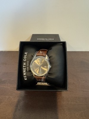 Kenneth Cole Womens Quartz Watch, Analog Display and Leather Strap KC15109005