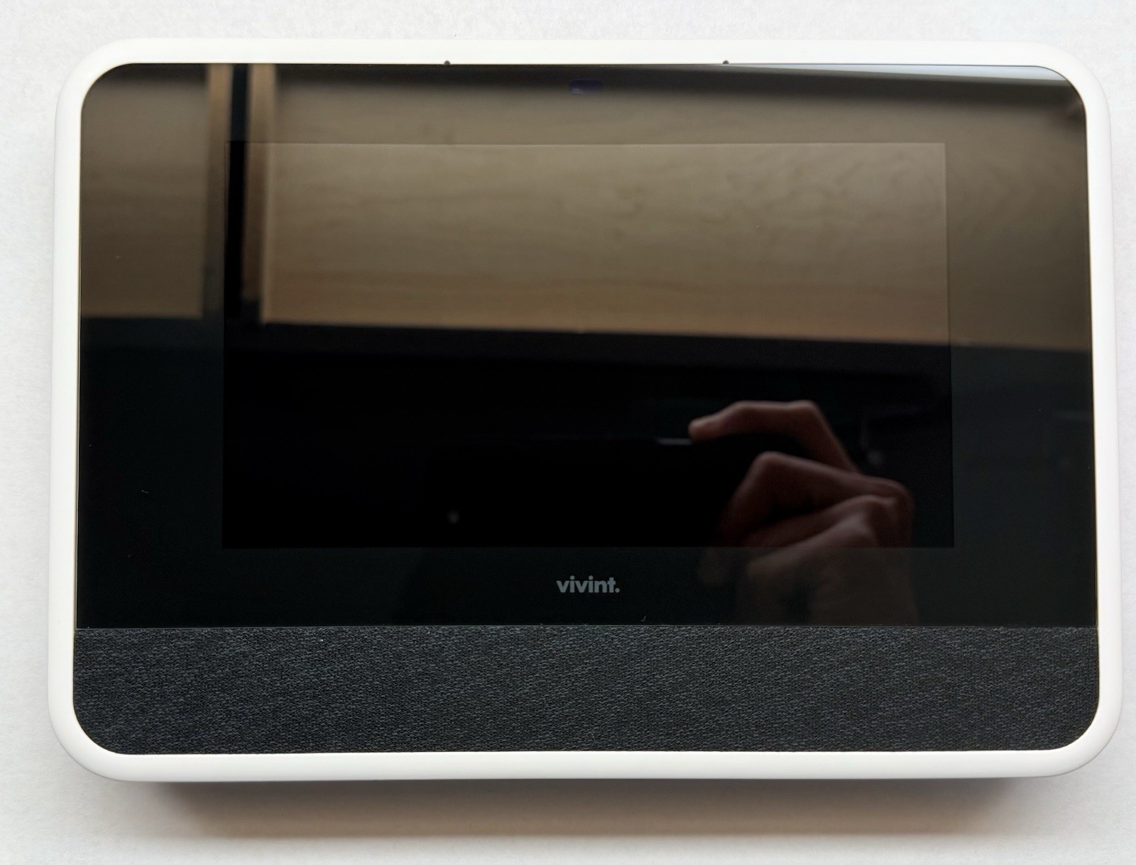 Vivint Smart Hub Control Panel VS-SH2000-C00 with Battery and Power Supply