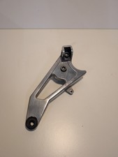 SUPPORTO  SINISTRO PEDANA POSTERIORE PASSEGGERO NERO MOTO GUZZI CALIFORNIA 1100