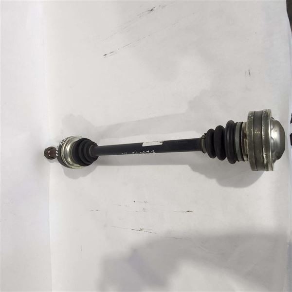Pair Rear Axle Shafts PN 000196135 OEM 2007 Maserati Quattroporte