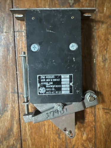 Elevator door interlocking system door, interlock door, lock, and contact Cam - Picture 3 of 6