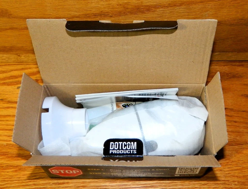 Dot Com Light Bulb Socket Security Camera WiFi App Controlled Open Box - Image 2 of 4