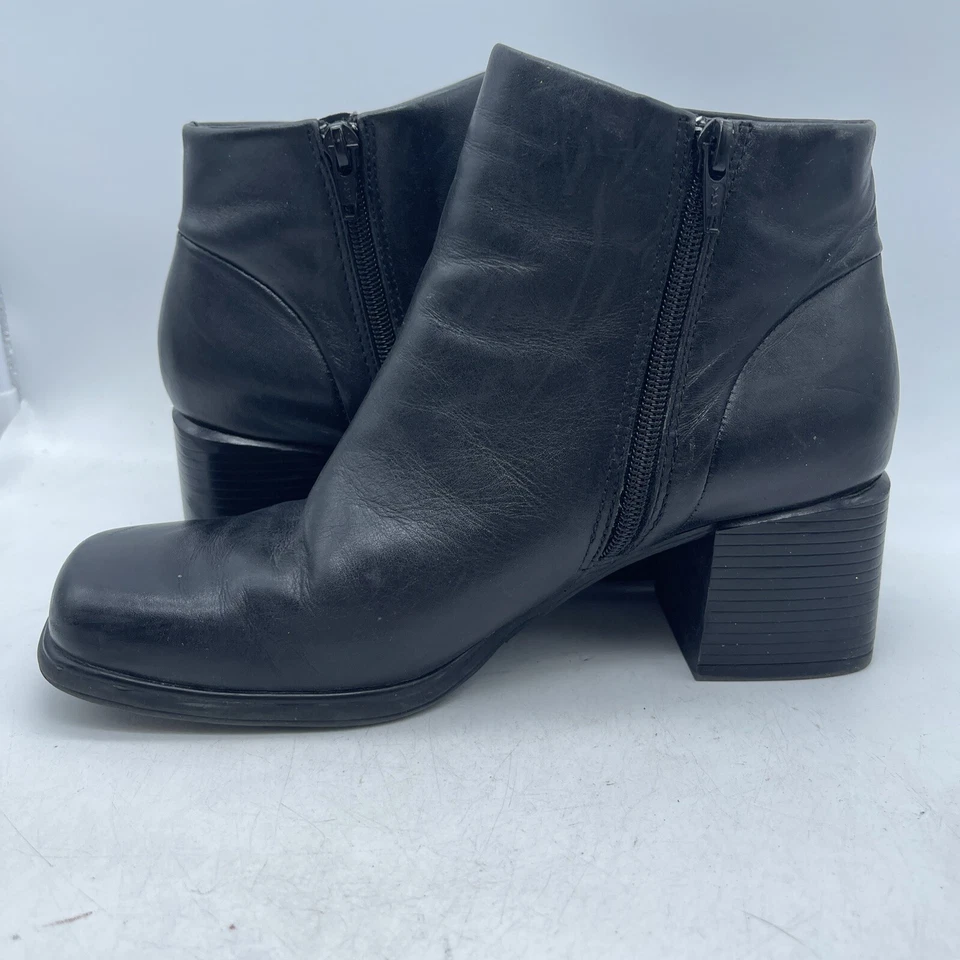 Vintage Y2K Black Leather Ladies Reno Ankle Boots Square Toe Side Zip Size 8M - Image 3 of 4