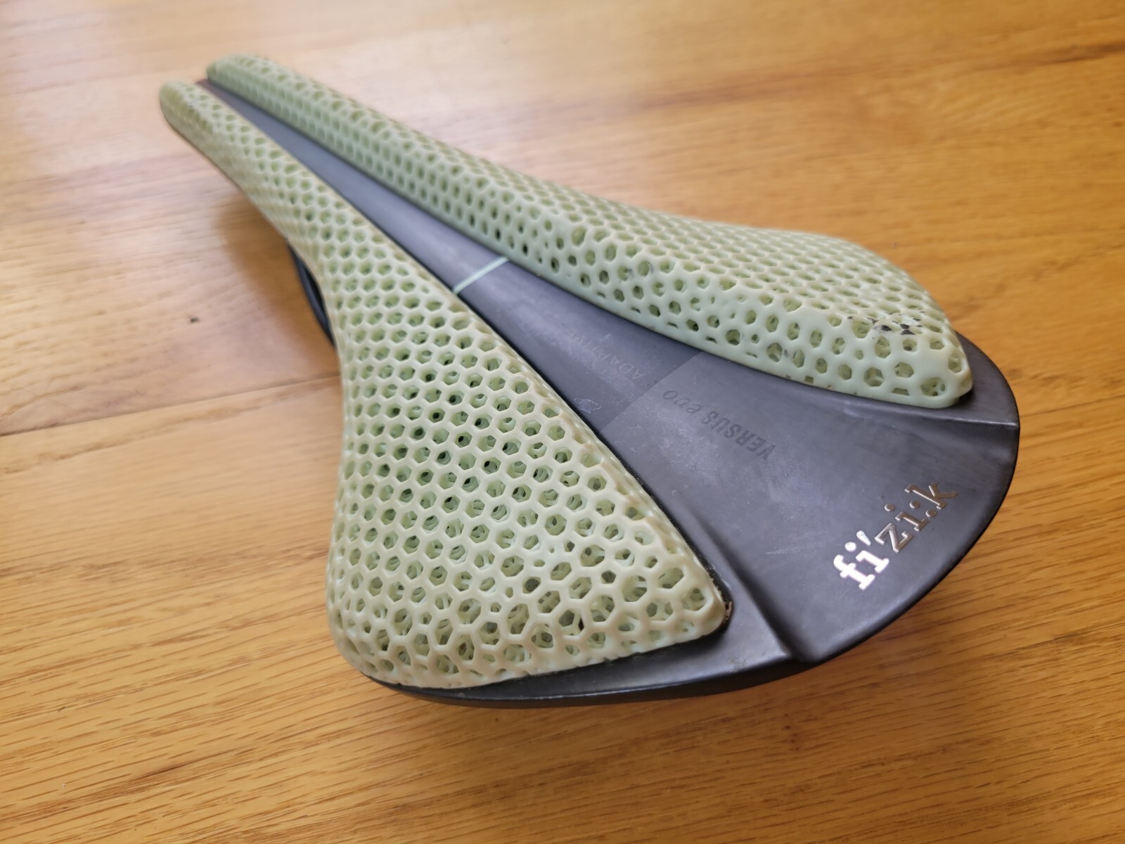 パーツ fizik ADAPTIVE 00 maxresdefault.jpg