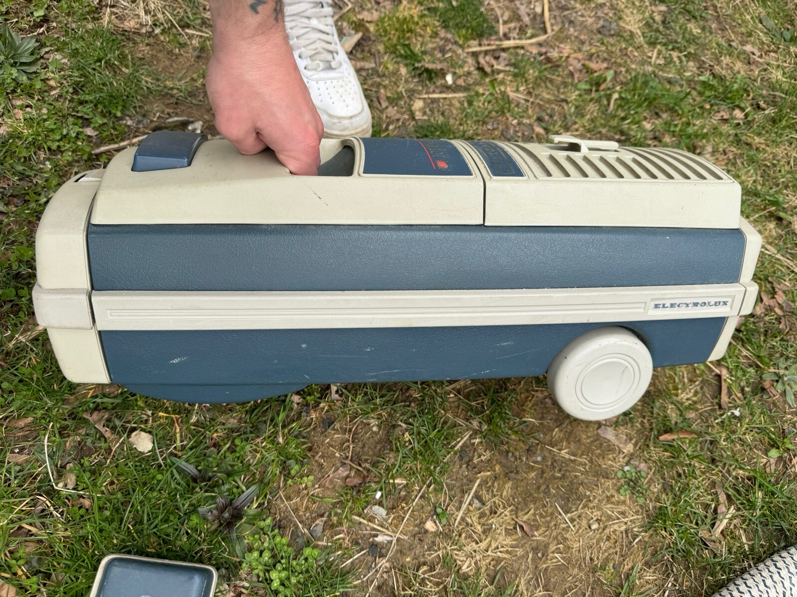 Electrolux Ambassador III Canister Vacuum Cleaner Tested Works! eBay