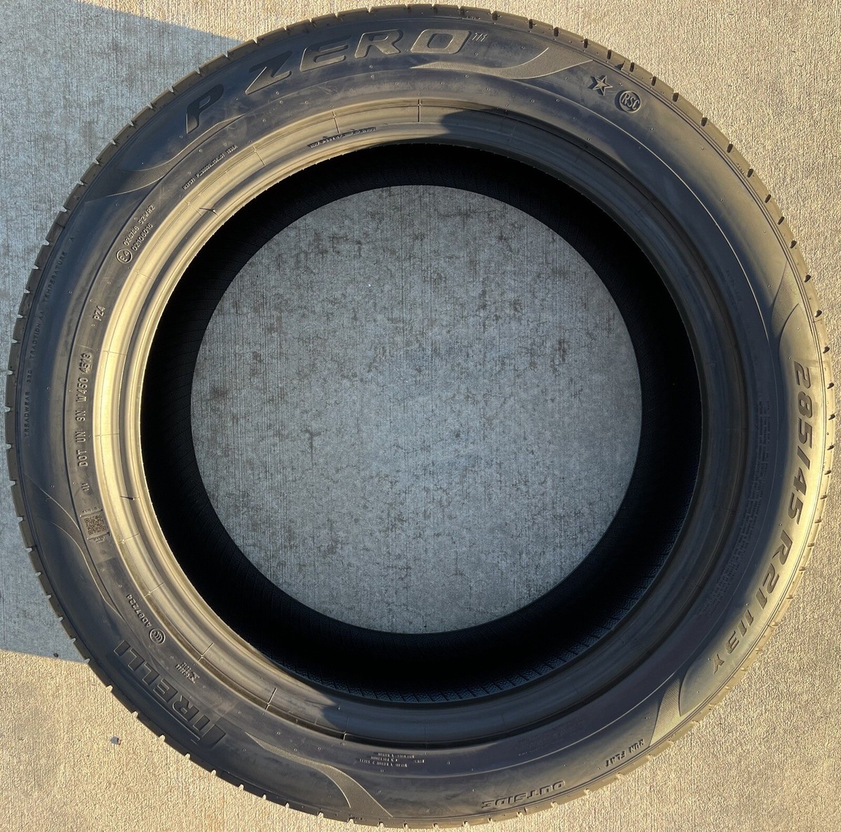 ONE BRAND NEW 285/45R21 113Y Pirelli P Zero PZ4 Run Flat RFT BMW