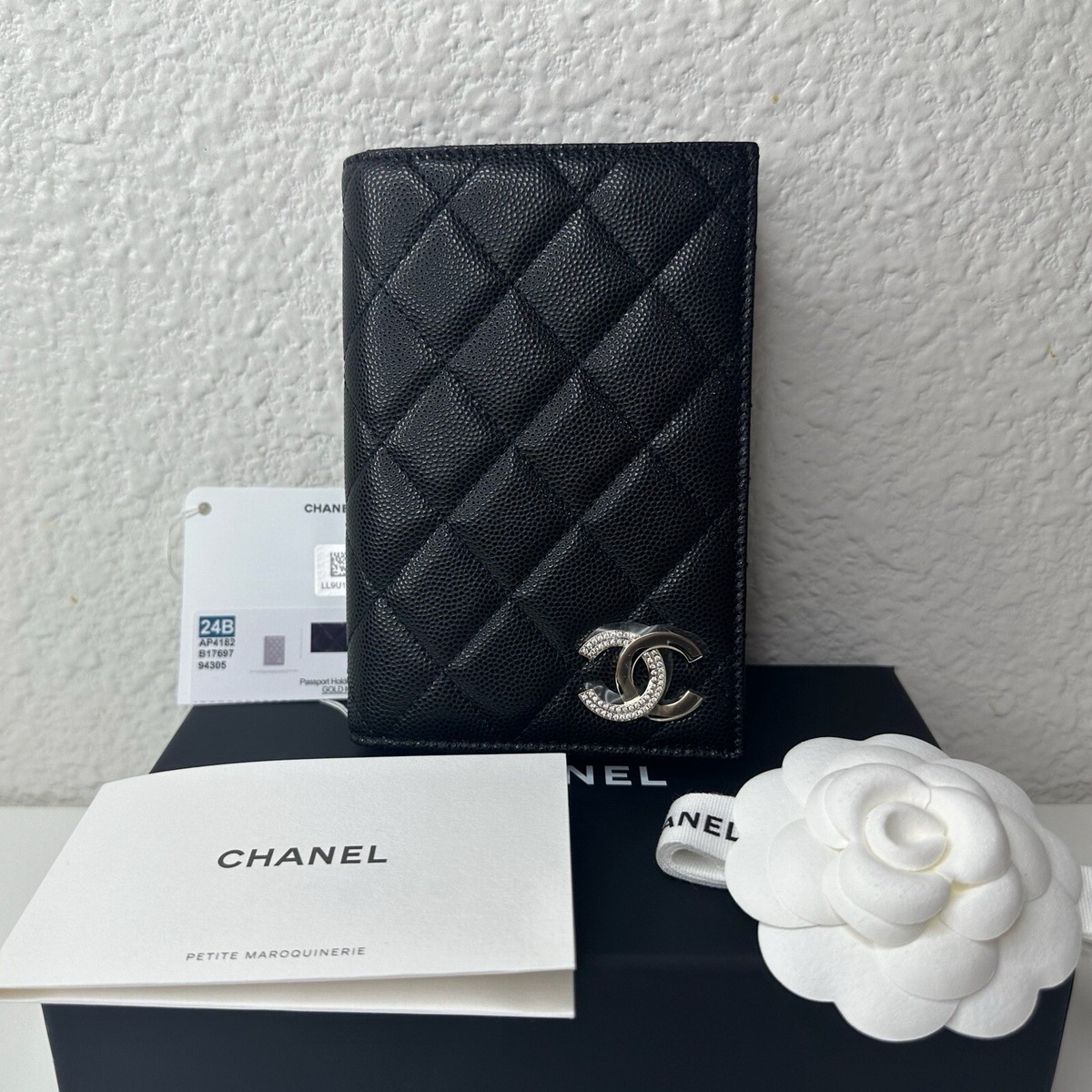 NWT 24B Chanel Classic Passport Holder Card Wallet Black Caviar w