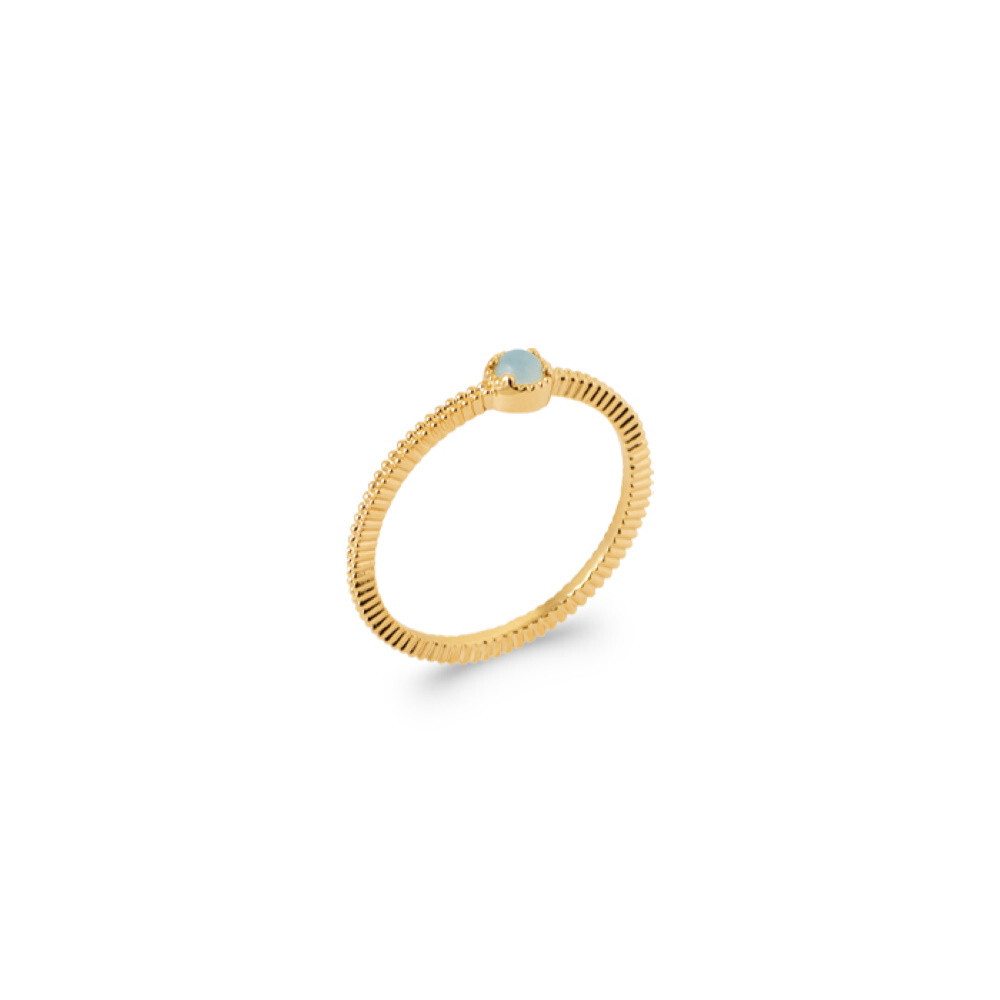 Bague anneau en agate bleue et plaqué or 18 carats pour illuminer vos tenues de bureau