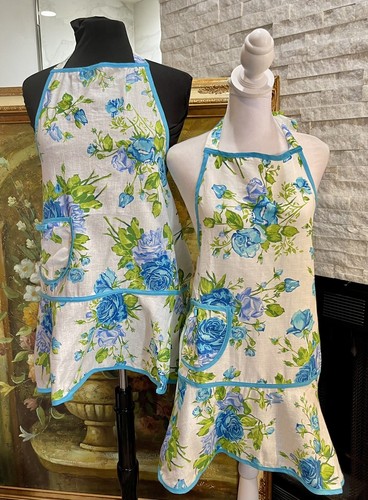 Jessie Steel Menge 2 Blau Blumen Hostess Küche Schürzen Neu Cottagecore Retro