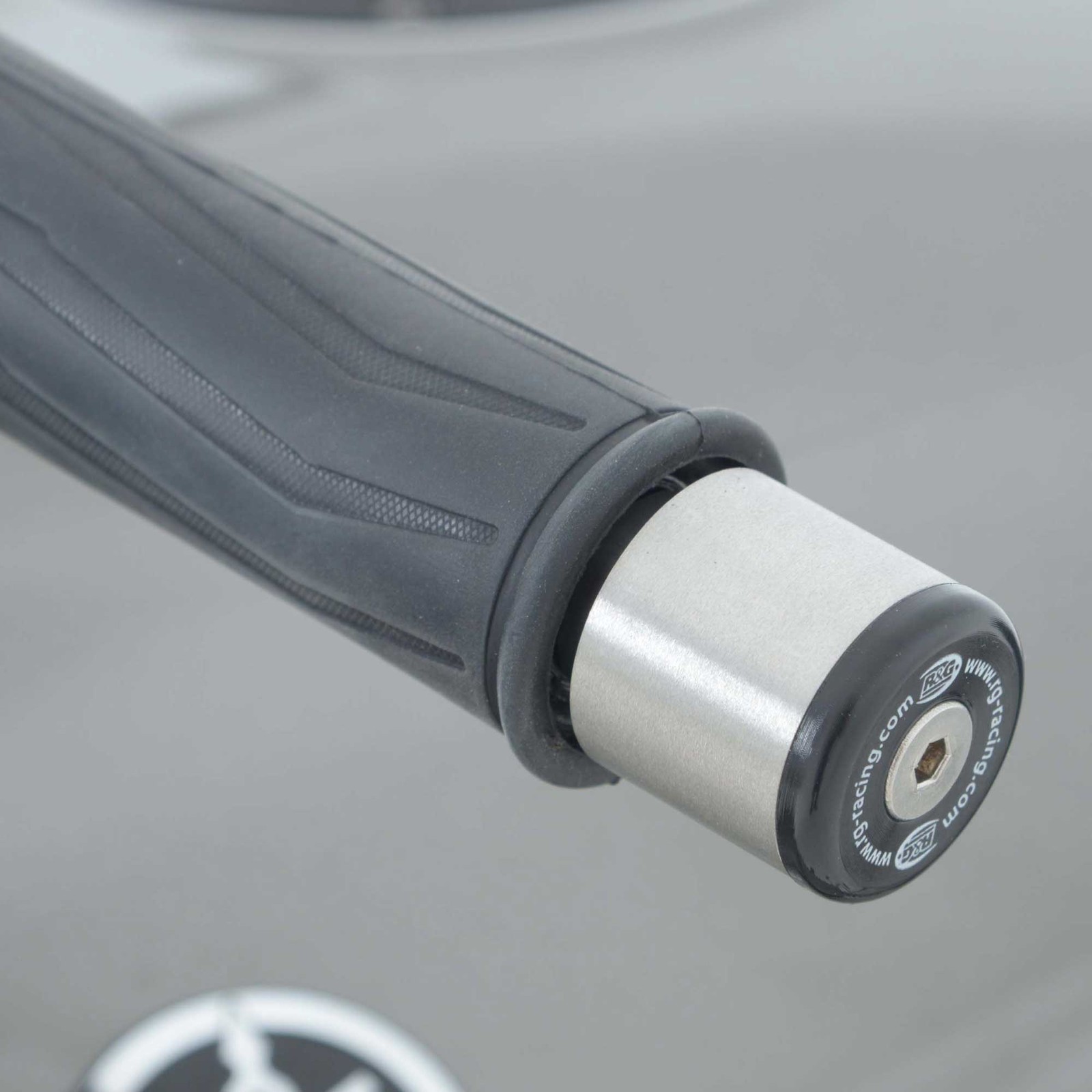 R&G Racing Bar End Sliders (Pair) For Triumph 2014 Street Triple R 675