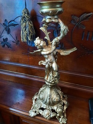 Antike Messingguss vergoldet Kerze Herzstück geflügelter Cherub exquisite Dekoration