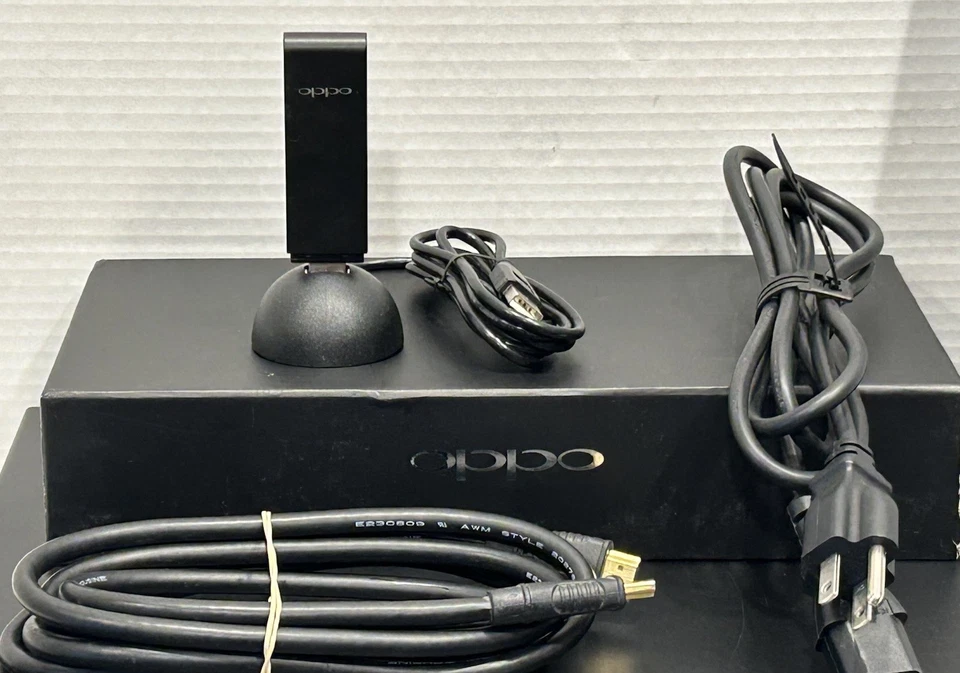 Oppo BDP-93 Reproductor Universal 3D Blu-ray SACD/CD/DVD con Remote-WiFi Adpt-Actualizaciones Foto 3 de 4