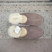 UGG Men's Scuff Slipper Espresso Brown Suede Sheepskin Size 11 NIB 1101111