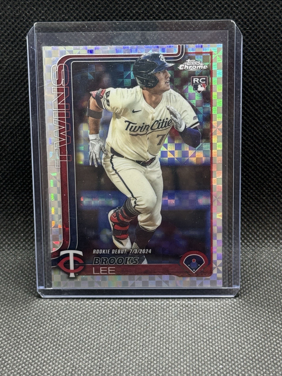 2025 Topps Chrome Update Series - Rookie Debut Brooks Lee #USC6 X-Fractor (RC)