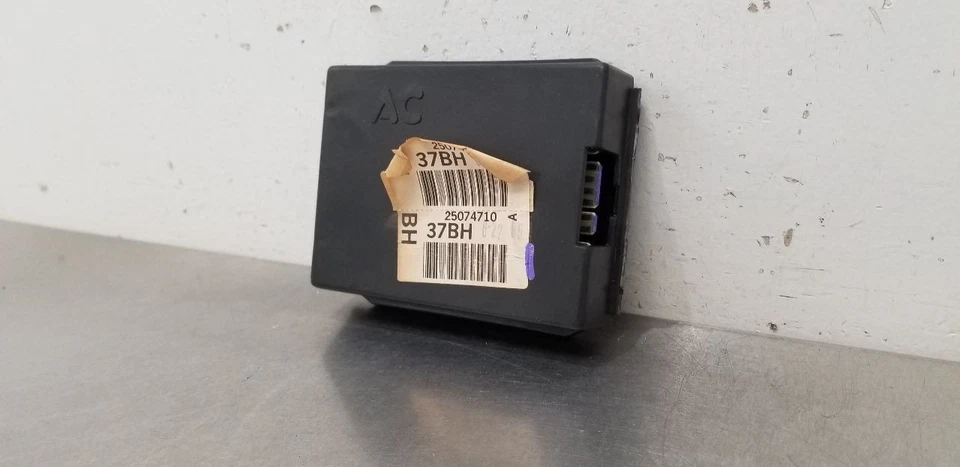 Chevrolet Monte Carlo 1985 módulo de control de crucero Foto 4 de 4