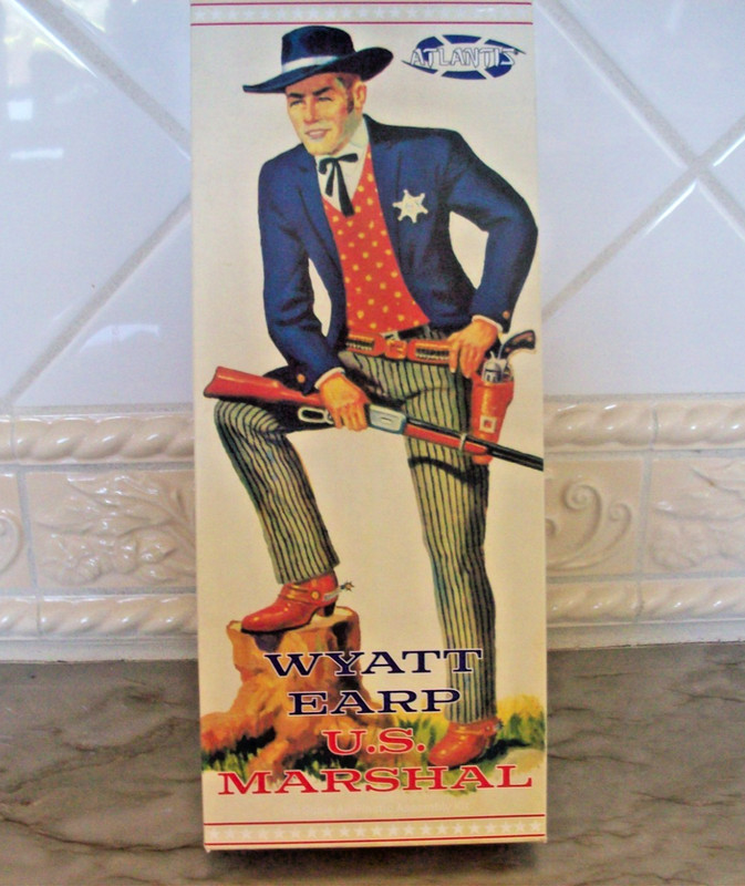 WYATT EARP U.S. Marshal Figure Model Kit 1:8 Scale