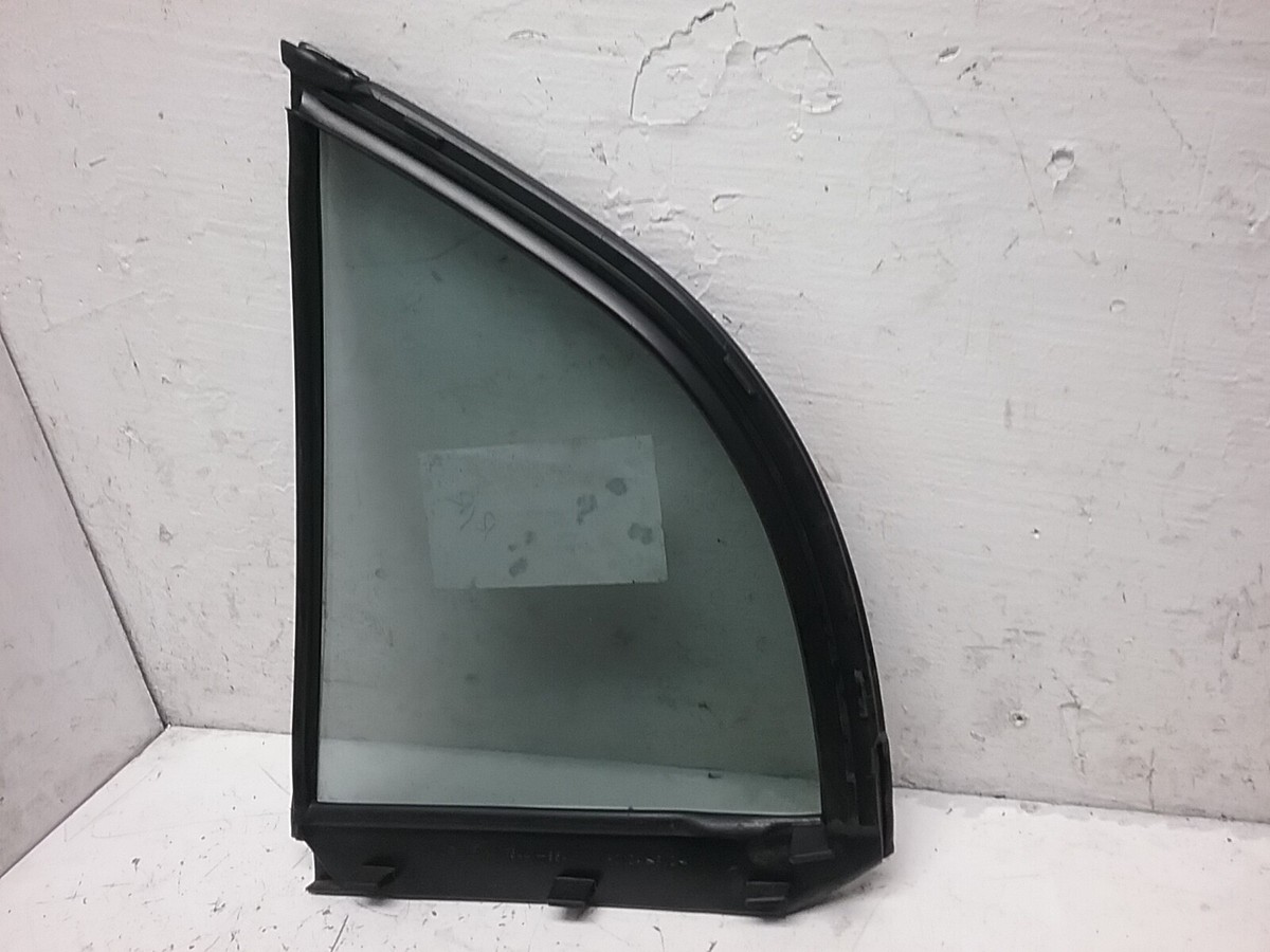 Ventana Trasera Derecha (cuarto Trasero) Original Honda Civic Sedán 4 Puertas 2001-2005 - Usado OEM