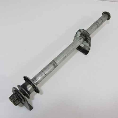 Suzuki GSX 750 F AK1113 EZ:00 Hinterachse hinten C1008