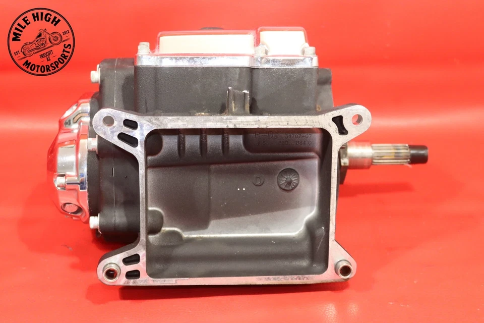 Harley-Davidson Heritage Softail Classic 2015 FLSTC transmisión completa de 6 velocidades Foto 2 de 4