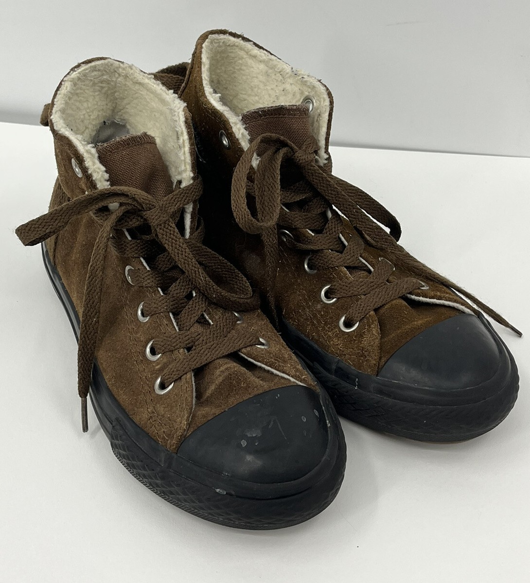 Converse Chuck Taylor All Star High Top Suede Sneakers Youth  display picture 2
