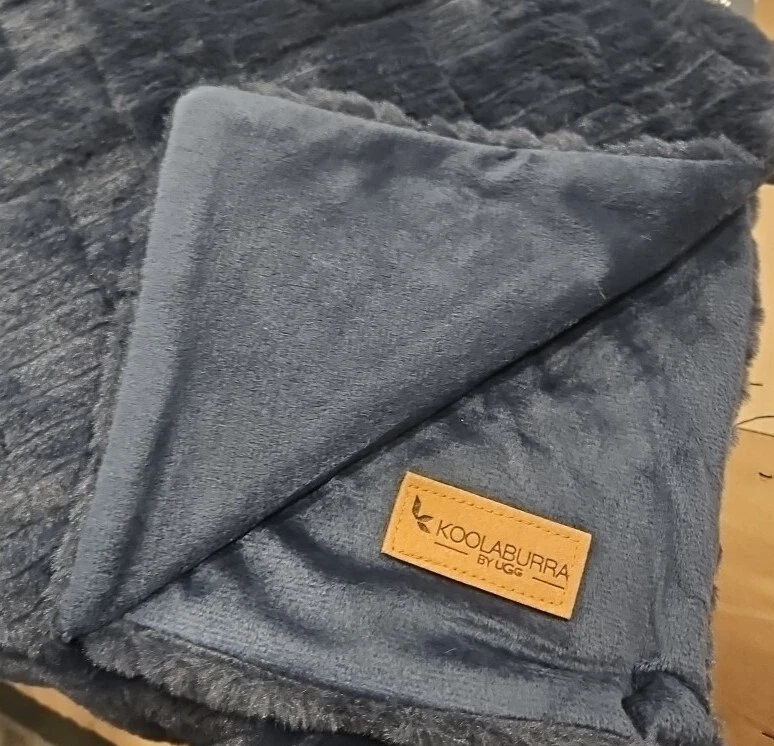 Ugg oakland throw deals