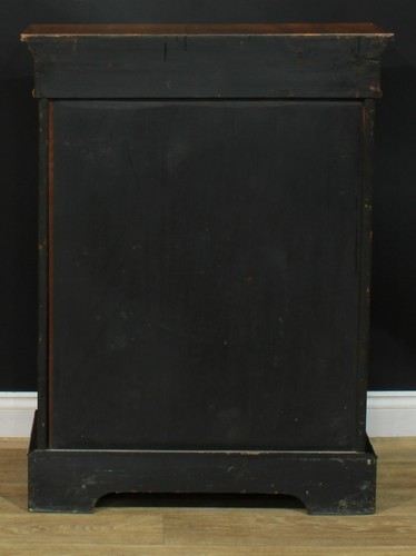 Antique Victorian Gilt Mounted Walnut & Marquetry Display Cabinet - Picture 4 of 4