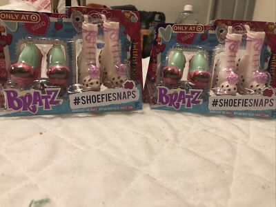 NEW BRATZ SHOEFIESNAPS SHOES SWEETEST PAIR Set Of 2