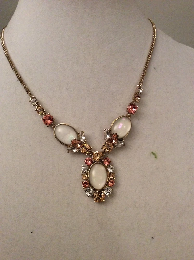 Collana Ciondolo Givenchy Tono Oro Luglio Highlights Collezione $98 Articolo 308 GN