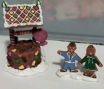 Sugar N Spice ''Wishing Well Delight'' set of two Lemax 2004 Excellent Condition