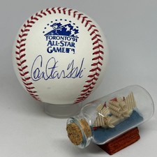 Carlton Fisk Cards, Rookie Card and Autographed Memorabilia Guide 39