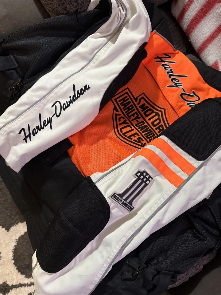 Harley Davidson Genuine XL Reflective Motorclothes Jacket. Plus Pair Of Gloves M - Image 2 of 4