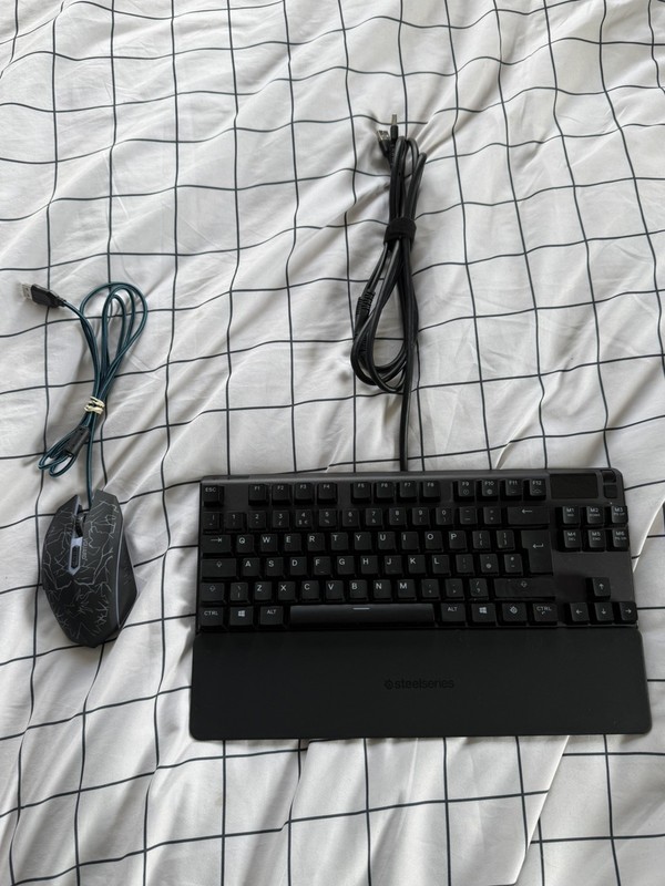 SteelSeries Apex Pro TKL Mechanical Gaming Keyboard Black, Eng QWERTY inc mouse