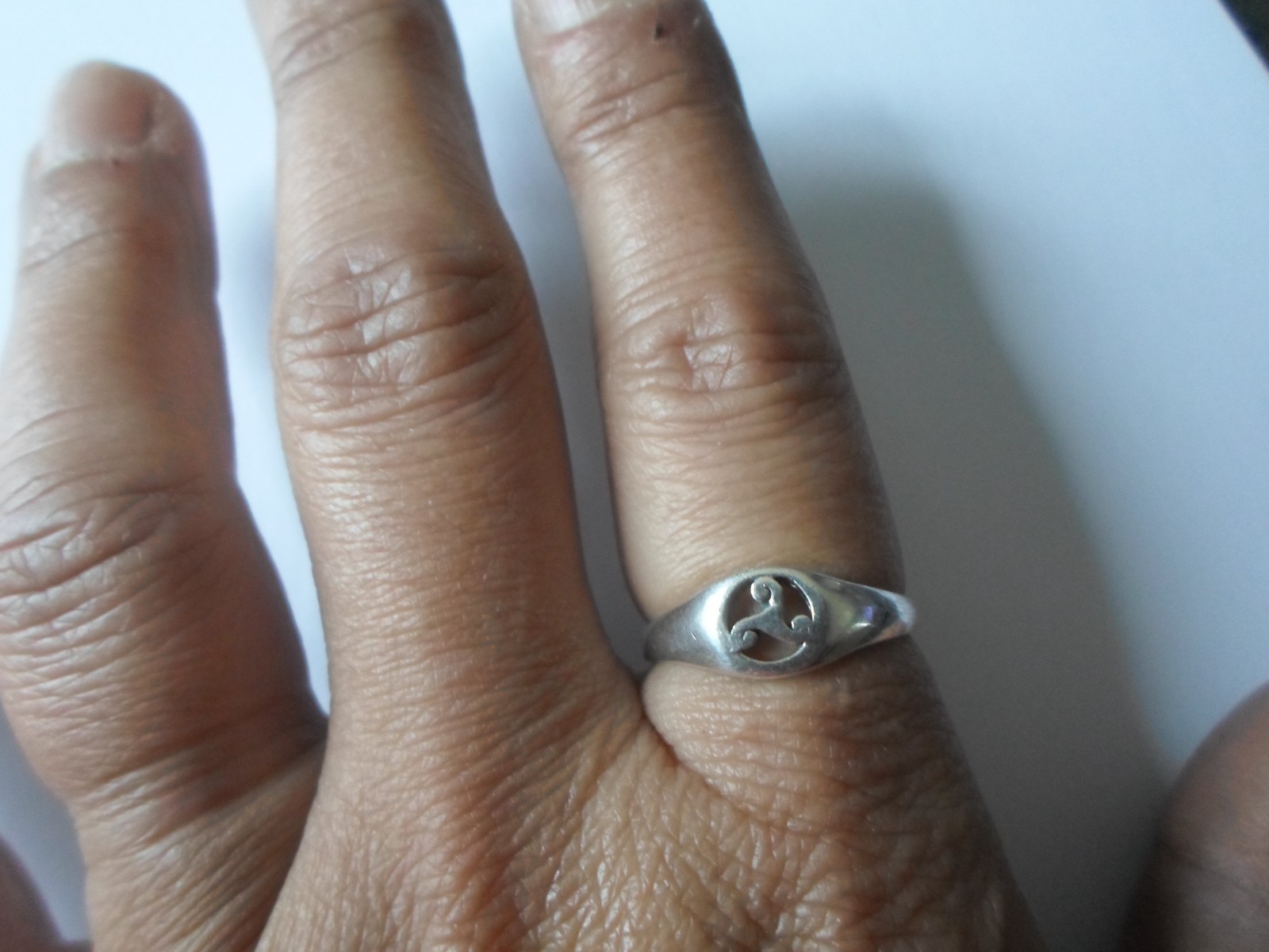 solid silver ring, openwork triskel, size 58 - image 4