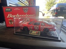 Revell Monte Carlo Budweiser 50th 1:24 Diecast Chevrolet NASCAR 1998 With Case
