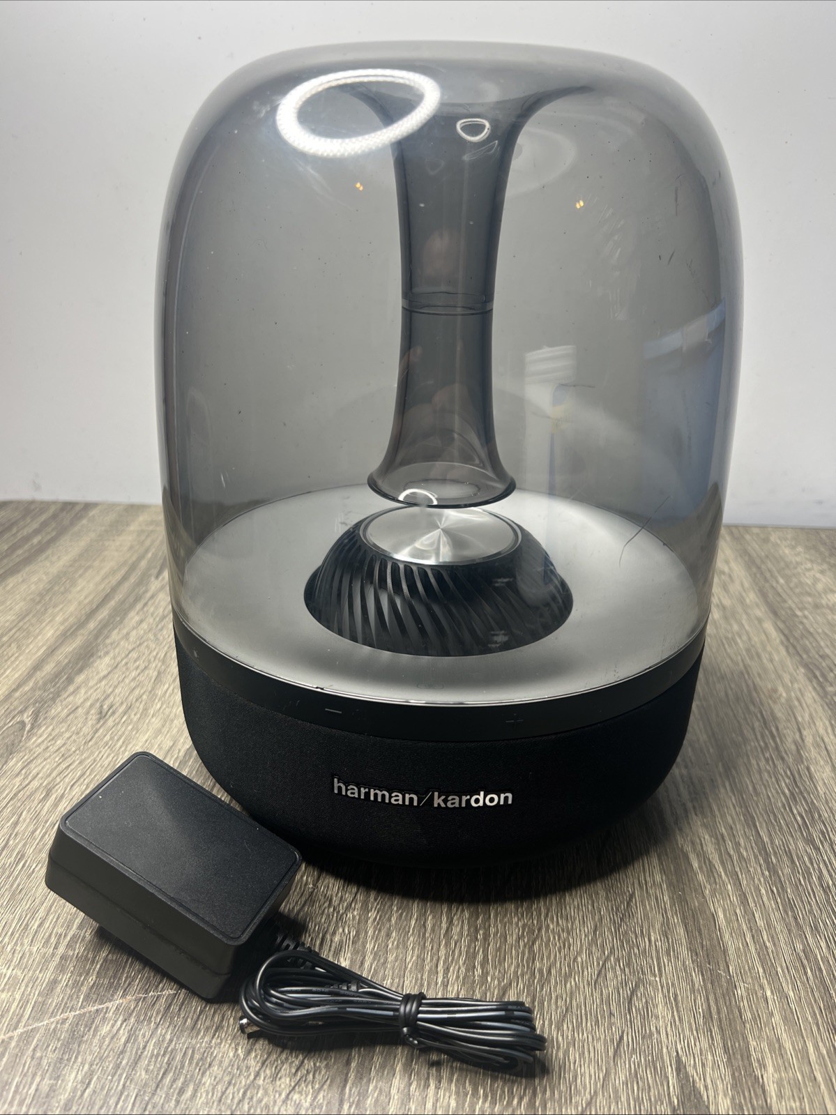 Harman Kardon Aura Studio 2 Bluetooth Wireless Speaker Ambient Lighting Tested!