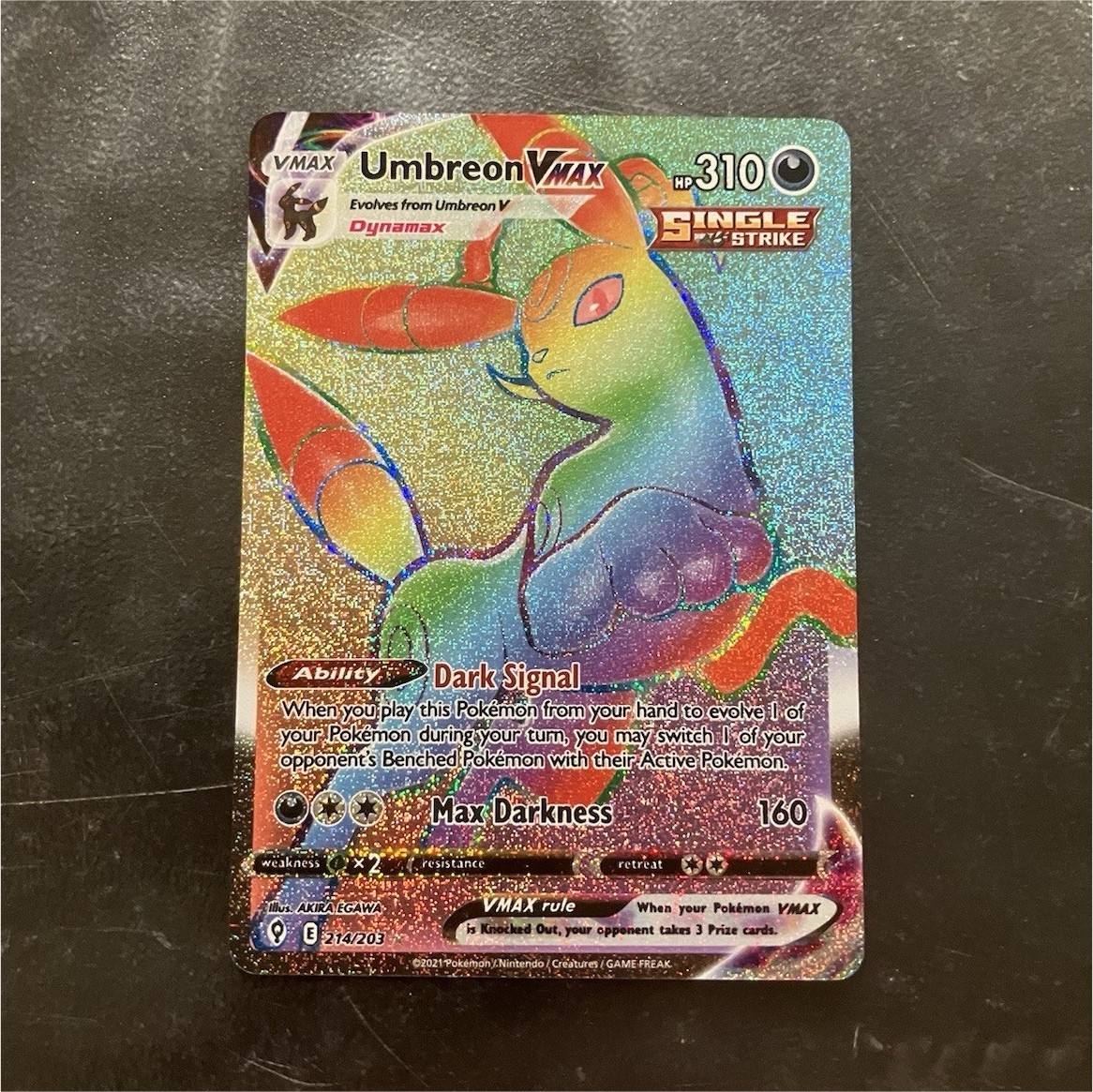 Umbreon VMAX 214/203 Secret Rare Full Art Holo SWSH07 Card LP/MP