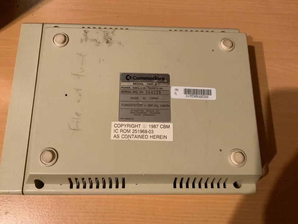 Commodore Diskettenlaufwerk 1541-II für den C 64 - Bild 3 von 3