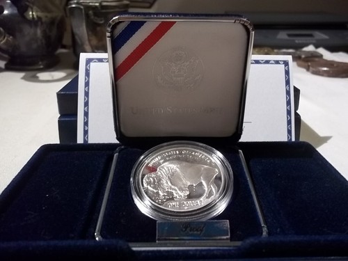 2001 $1 AMERICAN BUFFALO COMMEMORATIVE SILVER COIN WITH BOXES AND COA - Picture 5 of 7