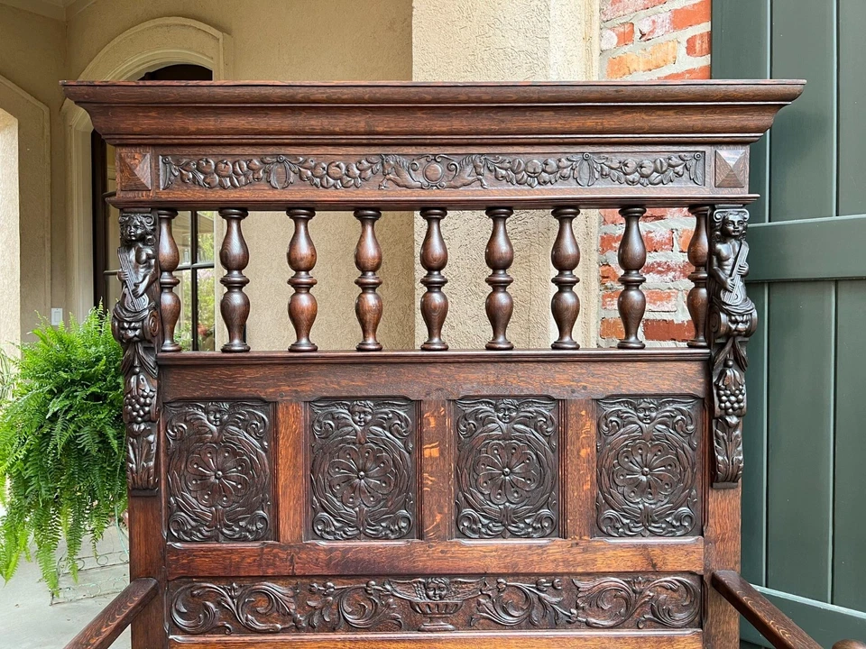 古董法国大厅长椅安顿文艺复兴雕刻橡木小天使黑森林 — 第 3/4 张图片