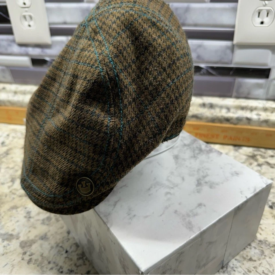 Men’s XLarge Fitted Goorin Brothers Plaid Acrylic Wool Blend Flat Cap Driver Hat - Image 2 of 4