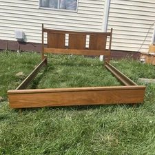 Mid Century Modern Headboard Bed Frame Broyhill Full Sz Vintage Walnut Rails Mcm