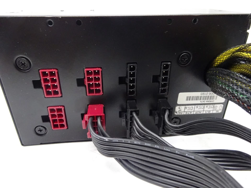 Tagan PipeRock III Series TG700-BZIII 80 Silver 20+4Pin Netzteil 700W #NT2701 - Bild 4 von 4