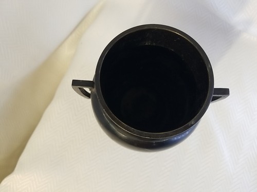 Antique Japanese Meiji Vase Black Bronze Vase With Handles, No Base, Small Crack - Picture 7 of 8